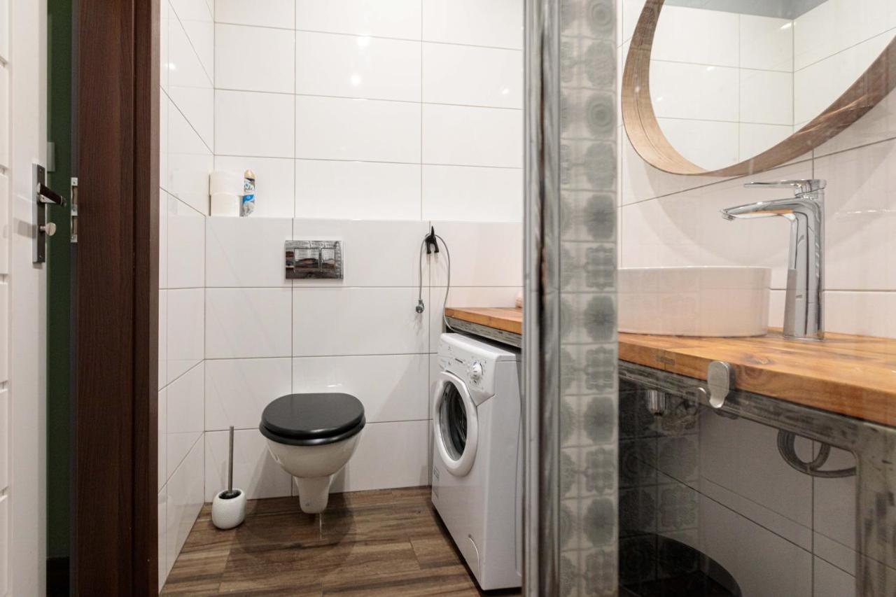 Golden Apartments Wroclaw - Cozy Studio - Main Rail Station&K24 외부 사진